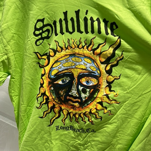 BNWT Sublime T-shirt - Picture 2 of 3